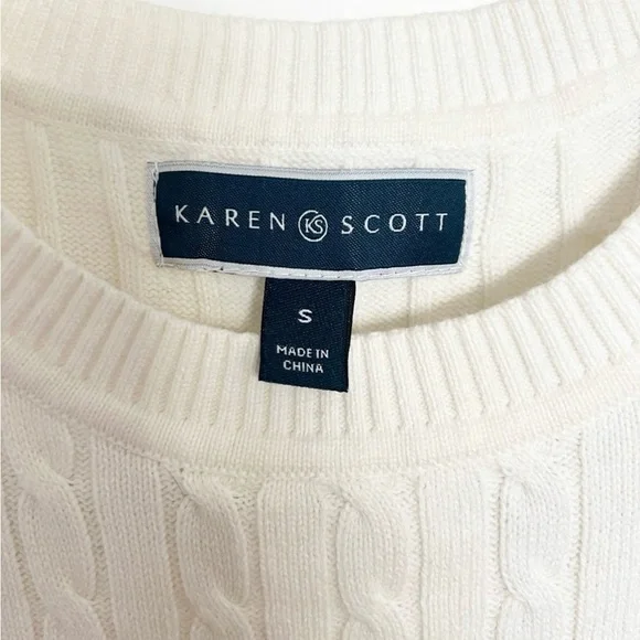 Woman’s Cream Cable Knit Sweater - Picture 3 of 3